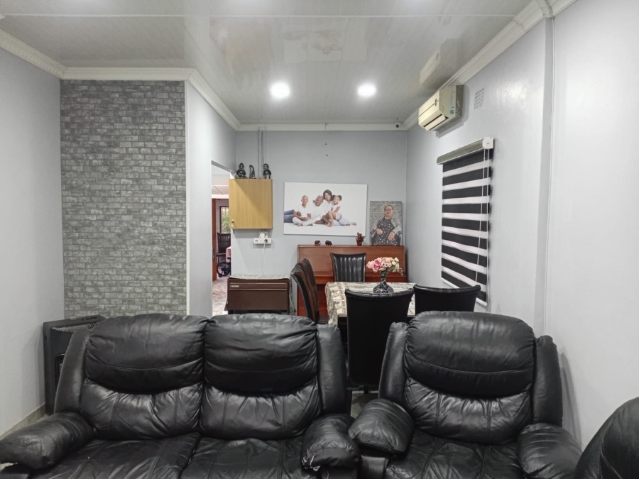 To Let 3 Bedroom Property for Rent in Panmure Eastern Cape